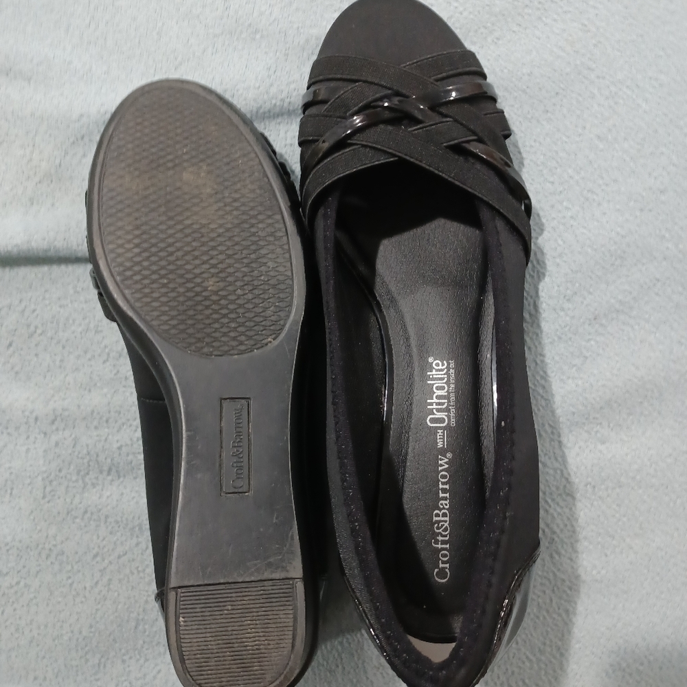 Black Wedges
